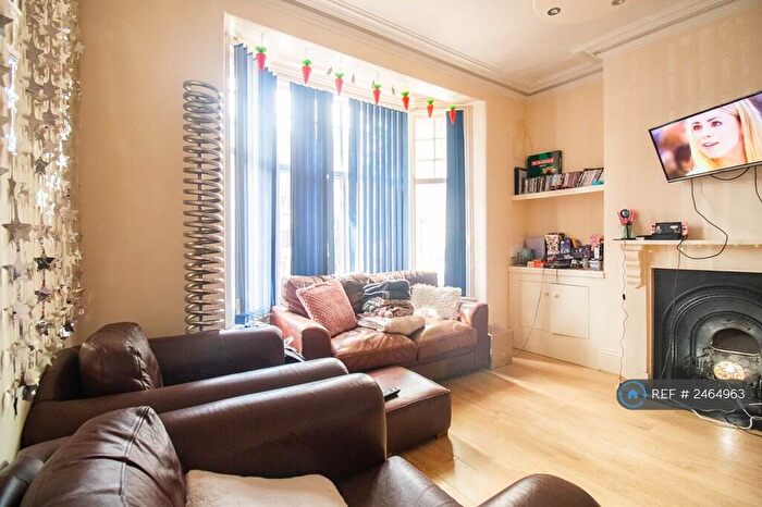 5 Bedroom Terraced House To Rent In New Walk, Leicester, LE1