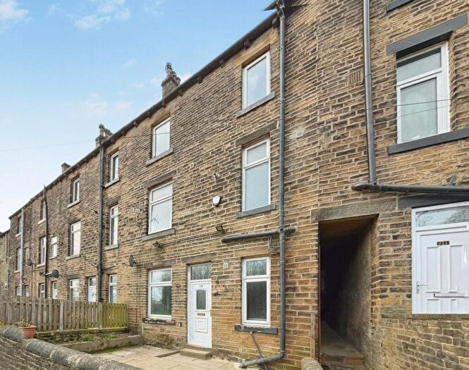 4 Bedroom Terraced House To Rent In Ovenden Road Terrace, Halifax, West Yorkshire, HX3