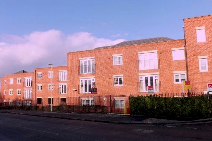 2 Bedroom Flat To Rent In North Way, Oxford, OX3