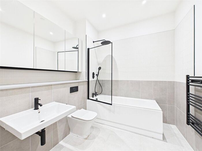 2 Bedroom Apartment To Rent In Simpson Street, Liverpool, L1