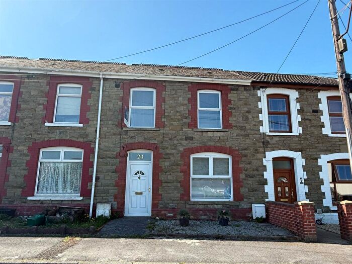 3 Bedroom Terraced House For Sale In Ceidrim Road, Glanamman, SA18
