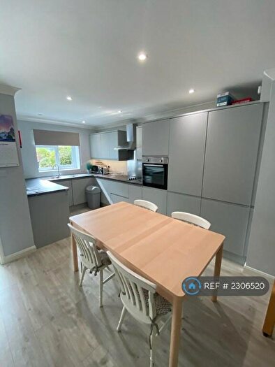 3 Bedroom Semi-Detached House To Rent In Hunts Close, Guildford, GU2