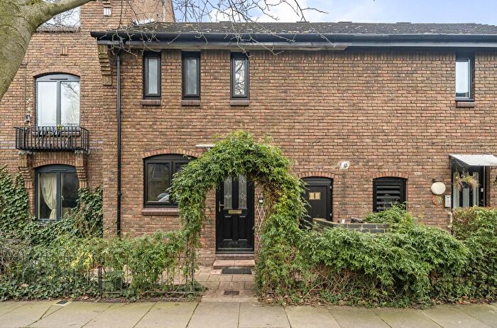 2 Bedroom Terraced House To Rent In Colebeck Mews, London, N1