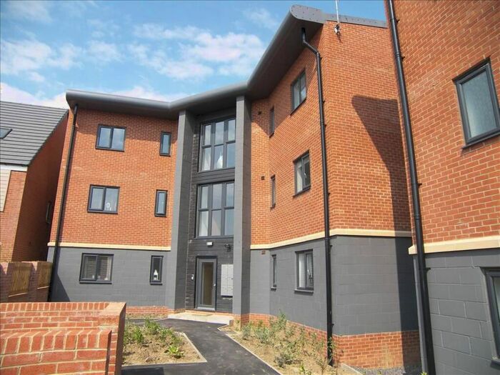 2 Bedroom Flat To Rent In Elmwood Park Court, Great Park, Gosforth, Tyne And Wear, NE13