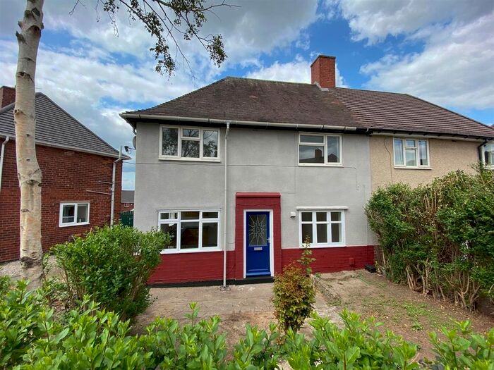 3 Bedroom Semi-Detached House To Rent In Bank Street, Brimington, Chesterfield, S43