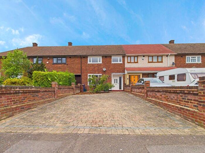 3 Bedroom Terraced House For Sale In Cruick Avenue, South Ockendon, RM15