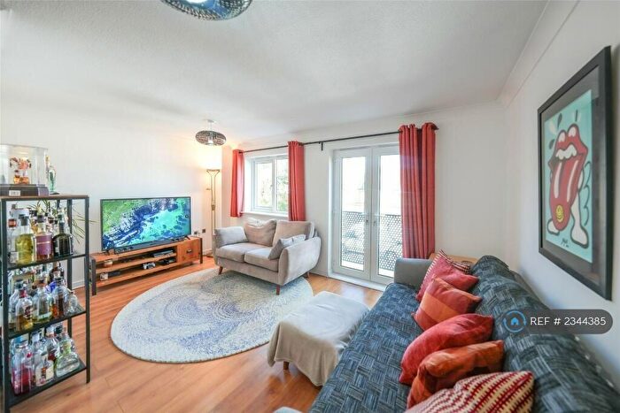 3 Bedroom Terraced House To Rent In St. Cuthberts Road, Gateshead, NE8