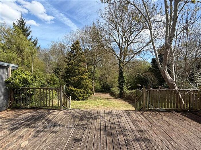 3 Bedroom Semi-Detached House For Sale In Senacre Lane, Maidstone, Kent, ME15