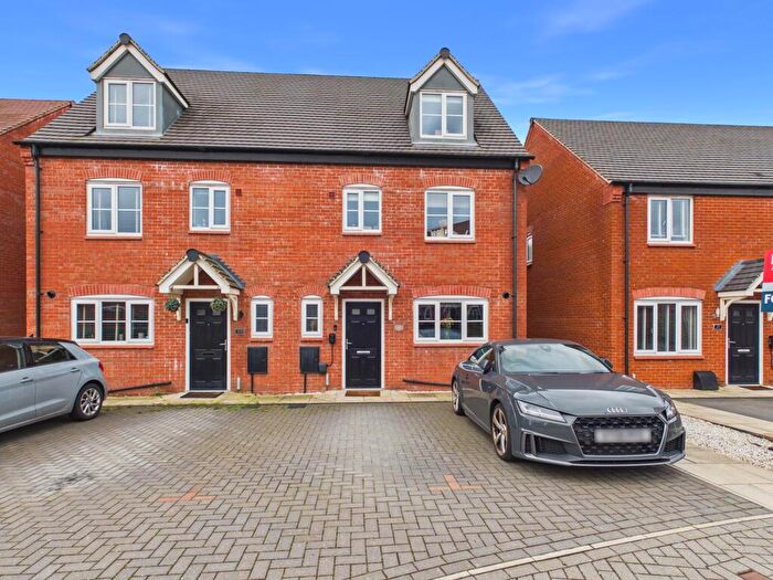 4 Bedroom Semi-Detached House For Sale In Ashton Drive, Boulton Moor, DE24