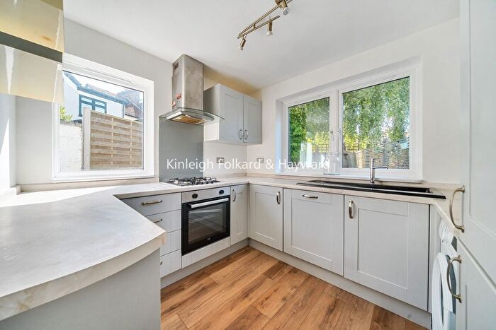 2 Bedroom Detached House To Rent In Cowper Road, Bromley, Kent, BR2