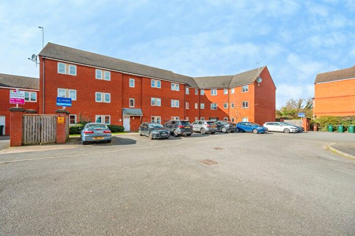 2 Bedroom Flat For Sale In Wildhay Brook, Hilton, Derby, DE65