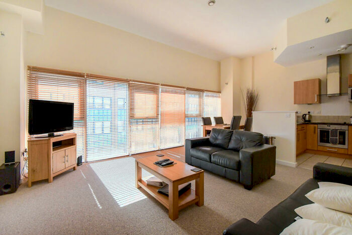 1 Bedroom Apartment To Rent In The Paramount, SN1