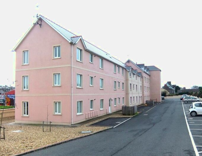 2 Bedroom Flat To Rent In London Road, Pembroke Dock, SA72