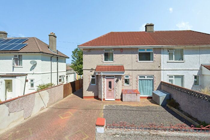 4 Bedroom Semi-detached House For Sale In Pomphlett Close, Plymouth, Devon, PL9