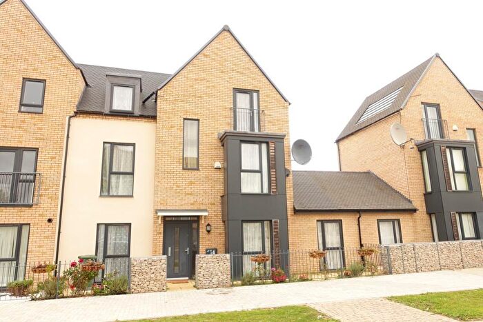 3 Bedroom Town House To Rent In Hayton Way, Kingsmead, Milton Keynes, Buckinghamshire, MK4