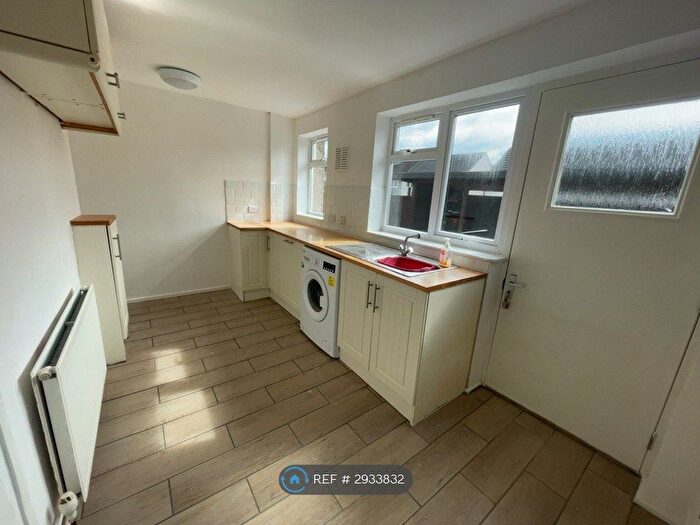 3 Bedroom Semi-Detached House To Rent In Maesafallaen, Corwen, LL21