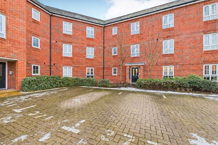 2 Bedroom Apartment For Sale In Dempsey Road, Wellesley, Aldershot, Hampshire, GU11