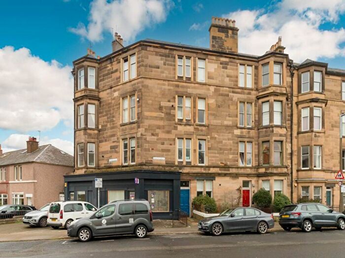 2 Bedroom Flat For Sale In Bellevue Place, , Bellevue, EH7