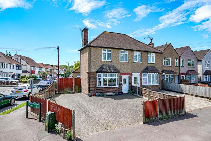 3 Bedroom Semi-Detached House For Sale In Watford Road, Croxley Green, Rickmansworth, WD3