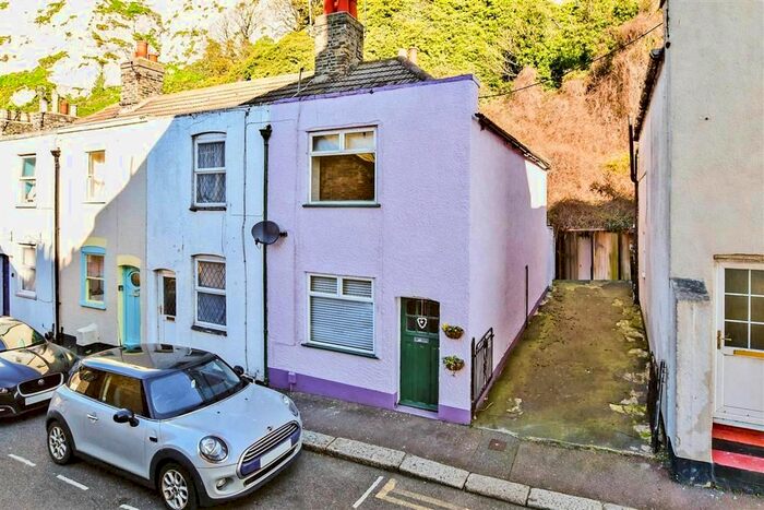 2 Bedroom End Of Terrace House For Sale In East Cliff, Dover, Kent, CT16