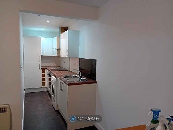 1 Bedroom Flat To Rent In Chatham, Chatham, ME4