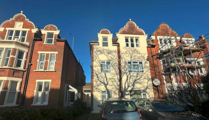 4 Bedroom Flat To Rent In Bouverie Road West, Folkestone, CT20