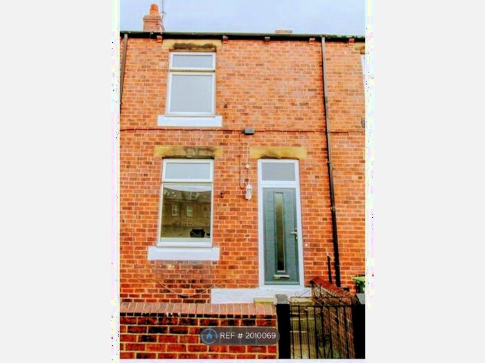 1 Bedroom Terraced House To Rent In Oakwood Cottages, Ossett, WF5