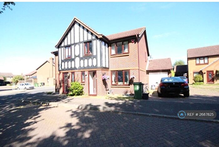 3 Bedroom Semi Detached House To Rent In The Thatchers, Maidstone, ME16