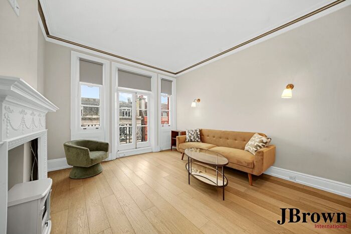 1 Bedroom Flat To Rent In Palace Gate, London, W8