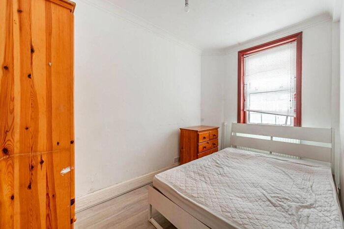 2 Bedroom Flat To Rent In Bridge Street, Pinner, HA5