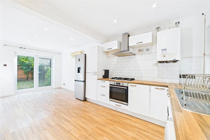 4 Bedroom Detached House To Rent In Kirkstone Close, Camberley, Surrey, GU15