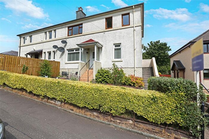 2 Bedroom Flat For Sale In Whirlie Road, Crosslee, Houston, PA6