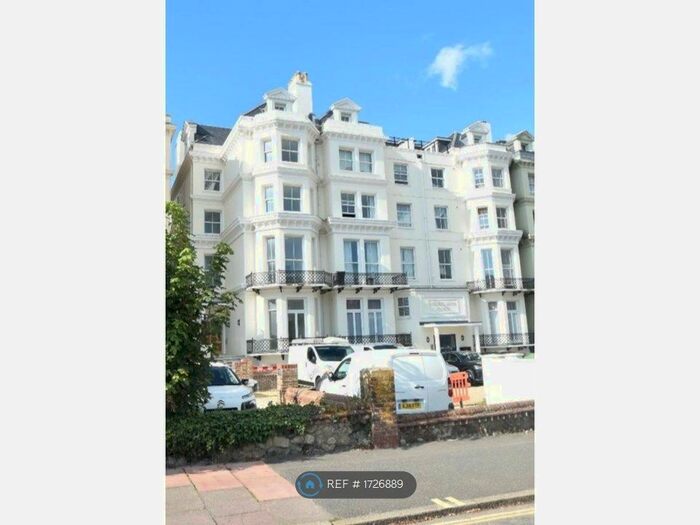 2 Bedroom Flat To Rent In Beauchamp Court, Eastbourne, BN21