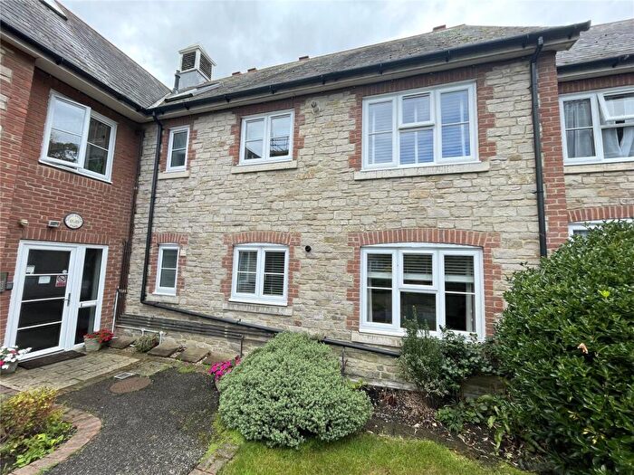 2 Bedroom Apartment For Sale In St James Park, Bradpole, Bridport, Dorset, DT6