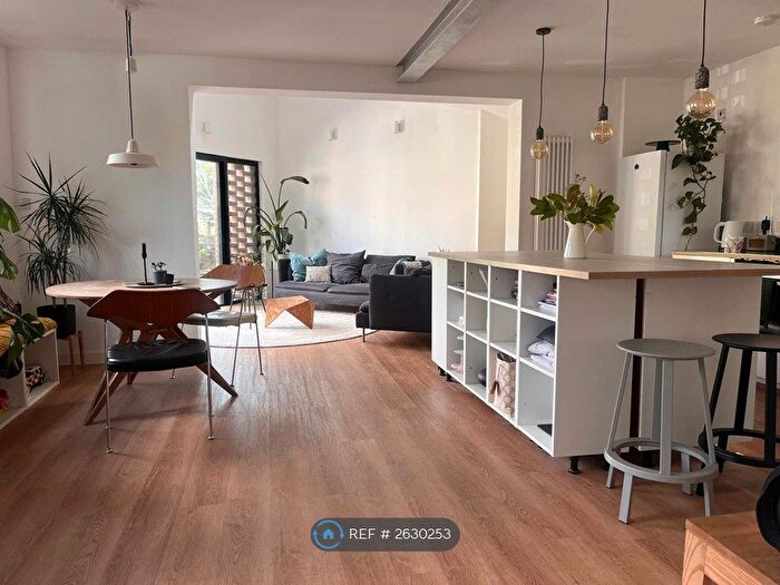 3 Bedroom Semi-Detached House To Rent In Humber Road, London, SE3