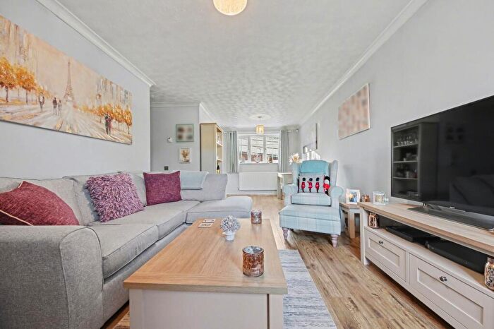 3 Bedroom Detached House For Sale In Squirrel Drive, Sholing, SO19