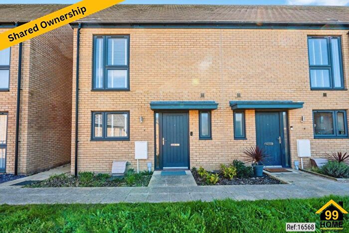 2 Bedroom End Terrace House For Sale In Celandine, Newhaven, BN9