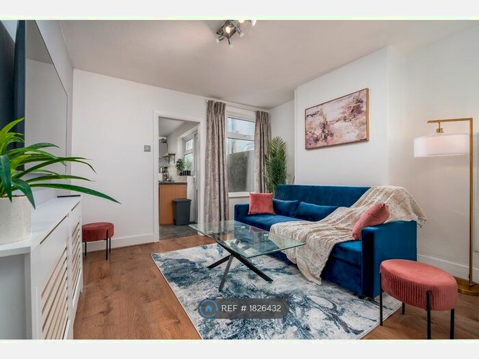 2 Bedroom Semi-Detached House To Rent In Salisbury Road, Watford, WD24