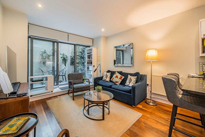 1 Bedroom Flat For Sale In Theobalds Road, Holborn, WC1X