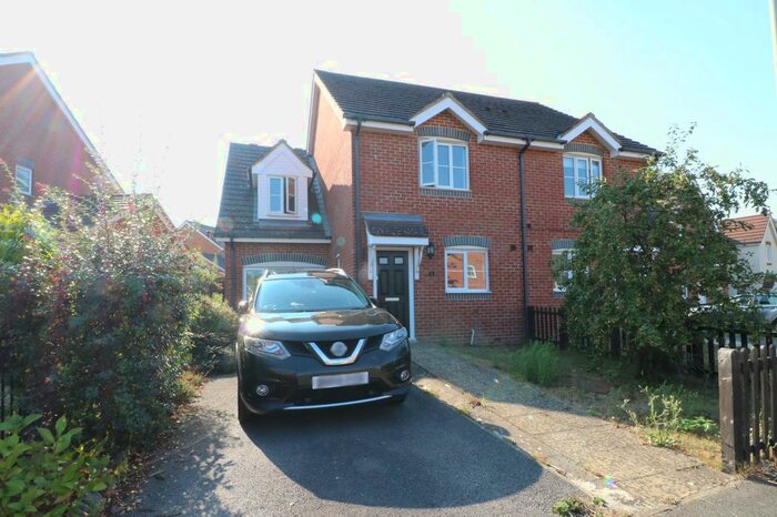 3 Bedroom Semi-Detached House To Rent In Blossom Lane, Ashford, TN25