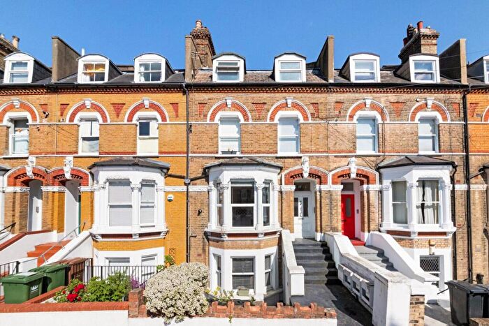 2 Bedroom Apartment To Rent In Venner Road, Sydenham, London, SE26