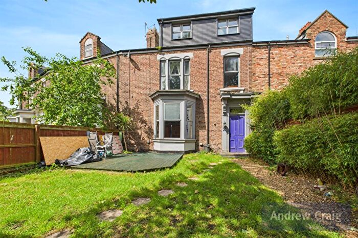 5 Bedroom Terraced House For Sale In Thornhill Crescent, Sunderland, SR2