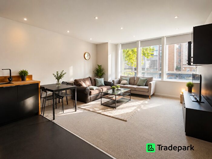 2 Bedroom Apartment To Rent In Bond Street, Hull, East Riding Of Yorkshire, HU1