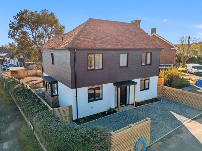 4 Bedroom Detached House For Sale In Gravesend, Kent, DA11