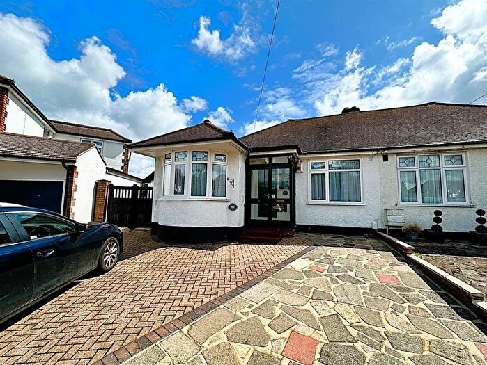 3 Bedroom Semi-Detached Bungalow To Rent In Maybury Close, Petts Wood, BR5