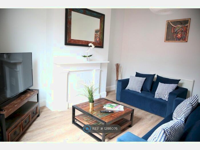 4 Bedroom Semi-Detached House To Rent In Rufford Road, Liverpool L6