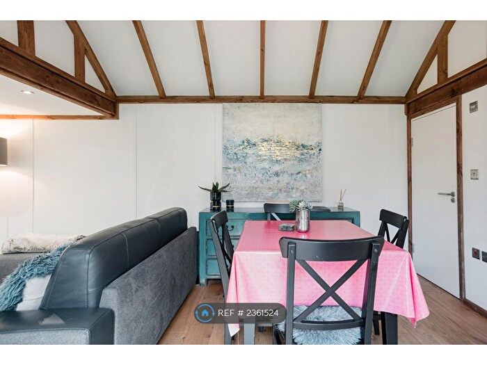 2 Bedroom Detached House To Rent In Main Road, Westerham, TN16