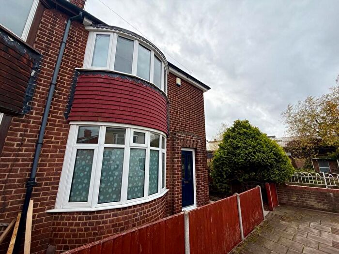 2 Bedroom Semi Detached House To Rent In Glebe Street, Loughborough, LE11