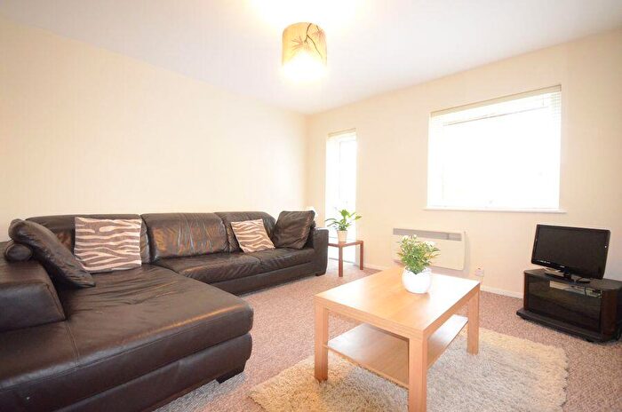 2 Bedroom Flat To Rent In Alma Road, Windsor, SL4