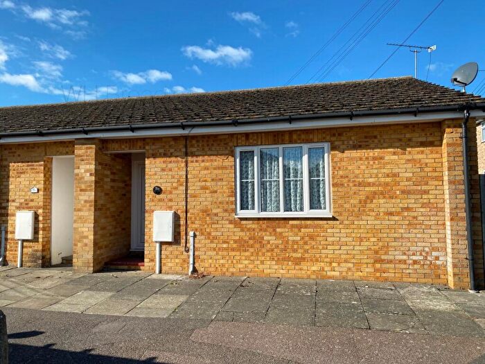2 Bedroom Bungalow To Rent In Highgate Road, Whitstable, CT5